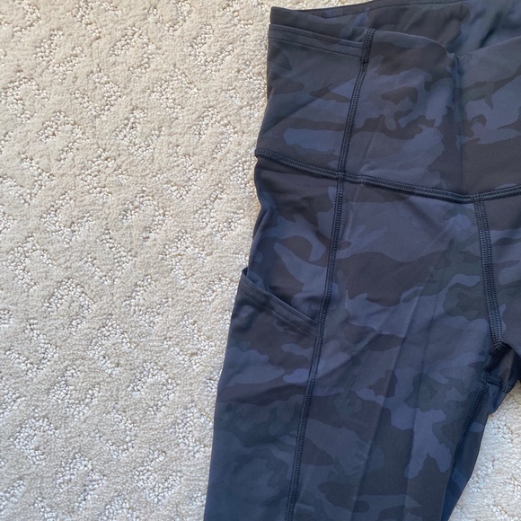 Lululemon leggings - Picture 3 of 6
